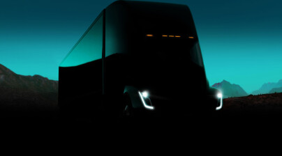 Konkurrentene håner Teslas lastebil: - Den kan bare frakte potetgullposer